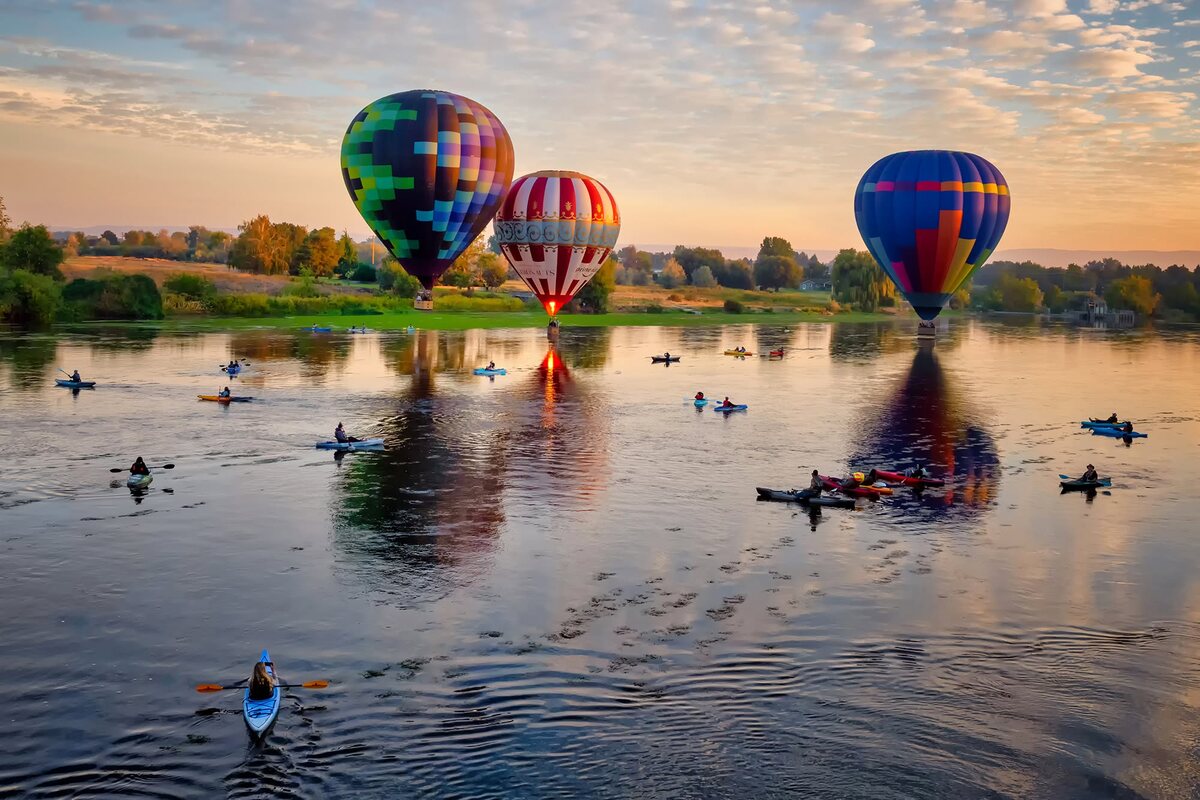 Balloons floating above the river near Prosser